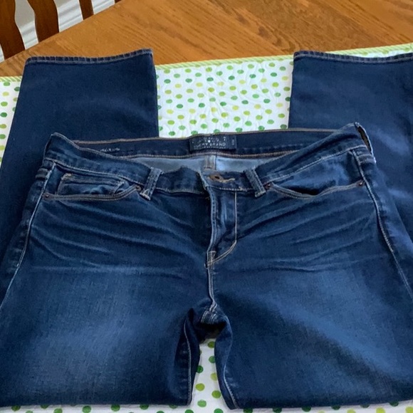 Lucky Brand Denim - ❣️Lucky Brand Mollie Crop Jeans Like new.